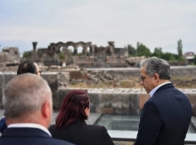 Երբ իշխանությունն իր եկեղեցատյացությունը տարածում է նաև հյուրերի վրա