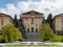 Պետության ինստիտուցիոնալ դեֆորմացիայի հետևանքը ավտորիտարիզմի հաստատումն է