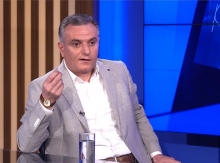 Ծուղակի մեջ ենք