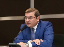 Առաջնորդի անձնական կարգավիճակը՝ որպես «մերժված», անխուսափելիորեն դառնում է ազգի և պետության համար խորհրդանշական «բրենդ»