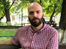 Չկա գեթ մեկ օր, որ քաղաքացիները չմոտենան ու դրա երեսին չասեն ճշմարտությունն իր մասին