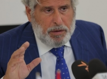Օրենքը քաղաքական իշխանության զենքը չէ. հայաստանյան ժողովրդավարության փորձությունը