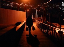 Գնամ իմ տան լույսերն էլ վառեմ, թող միանան քաղաքի լույսերին