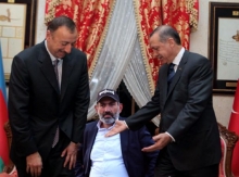 ՈՒզում է իր հանցանքը ծախել հայ ժողովրդի վրա 