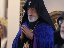 Տեր, անսասան պահիր դու միշտ Քո իսկ հիմնած Մայր Աթոռ