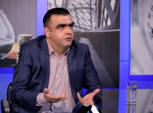 Մի շարք համայնքներում ընտրապայքարը վերածվել էր տեղական բդեշխների հավատարմության երդման արարողության