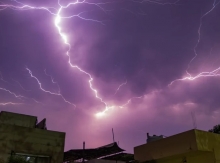 Երբ կայծակ ու որոտ էր անում, մեր նախնիներին թվում էր, թե երկնքում աստվածները, հսկաները կռիվ են անում