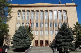Որքան ժա­մա­նակ պի­տի այս հար­ցերն օ­դում մնան