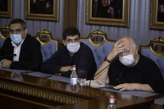 Ամենայն Հայոց Կաթողիկոսն ընդունեց «Հռադամիզդ» օպերայի ստեղծագործական խմբին