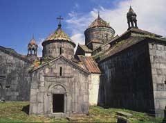 ՀԱՂՊԱՏԱՎԱՆՔԻ ՕՐԸ ԵՎ ՍԱՅԱԹ-ՆՈՎԱՅԻ ՀԻՇԱՏԱԿԻ ԽՆԿԱՐԿՈՒՄԸ 