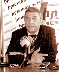 «ԵՐԿԻՐԸ ՈՉ ՄԻԱՅՆ ԶԻՆՎՈՐՆԵՐՈՎ ԵՆ ՊԱՀՈՒՄ, ԱՅԼև ԿՐԹՈՒԹՅԱՄԲ, ԳԻՏՈՒԹՅԱՄԲ, ՏՆՏԵՍՈՒԹՅԱՄԲ» 