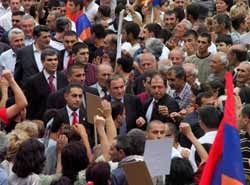 Տեր-Պետրոսյանի գյումրվա թեզիսները
