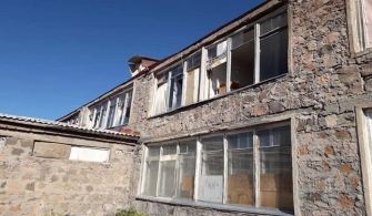 Թշնամու ԱԹՍ֊ների հարվածներից վնասվել են Գեղարքունիքի Սոթք և Կութի համայնքների դպրոցները