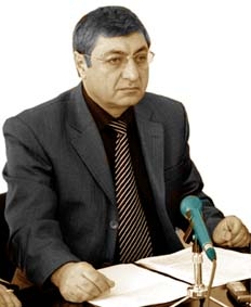 «Մենք մեր ձեռքով մեր պետականությունը ոչ միայն թուլացնում, այլև վտանգում ենք»