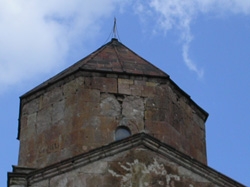 «Ցավոք, այսօր վաղ միջնադարյան չքնաղ կոթողը գտնվում է անմխիթար վիճակում»