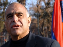 Րաֆֆի Հովհաննիսյանը «փոշմանե՞լ» է
