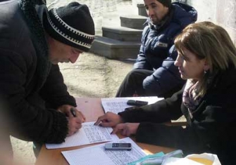 Երեսուն քննիչ, և ոչ մի քննչական գործողություն