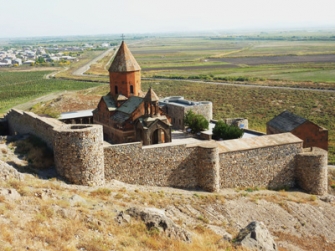 Գյուլումի որդին և ամուսինը