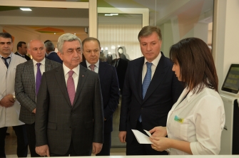 Նախագահը այցելել է ուռուցքաբանության ազգային կենտրոն, ծանոթացել նաև Երևանի հյուրանոցային ոլորտի զարգացման ընթացքին