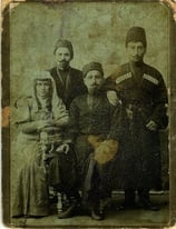 Պապենական նվիրական հիշատակներ