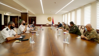 Զինված ուժերի ԳՇ պետն ընդունել է ԱՄՆ դեսպանին