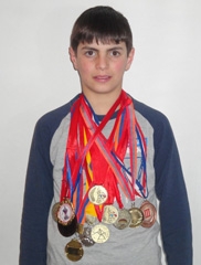 ԿԵՑՑԵ՛ ՄԵՐ ՓՈՔՐԻԿ ԴՅՈՒՑԱԶՆԸ