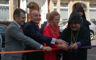 Ֆրանսիայի Հայոց թեմի առաջնորդն է Վահան եպիսկոպոս Հովհաննիսյանը