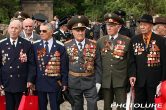 Իշխանություններն անցողիկ են, պատմությունը` հարատև