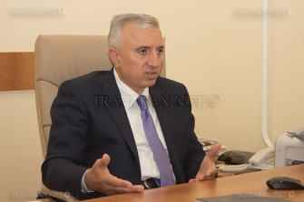 Աքսիոմատիկ, պարզ ճշմարտություն. Դևորգ Դանիելյան