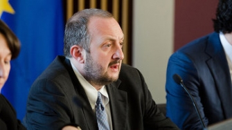 Մարգվելաշվիլին սկսում է պոպուլիզմից