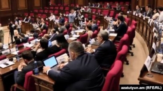 ԱԺ-ն քննարկում է մեկուսացման պահանջները խախտելու համար պատիժ սահմանելու հարցը