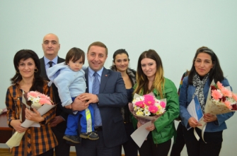 Երկու և ավելի երեխա ունեցող ուսանող-ծնողների ուսման վարձն այսուհետև կվճարի Հայաստանի երիտասարդական հիմնադրամը