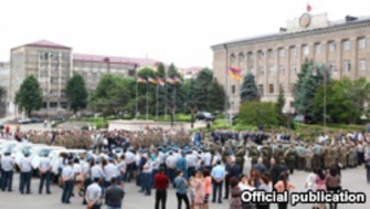 Քառօրյա պատերազմի ժամանակ ծանր վիրավորված զինվորները և սպաները մեքենաներ ստացան 