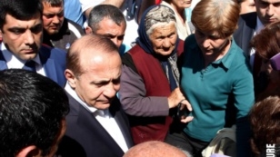 Վարչապետն այցելել է հեղեղված Արթիկ