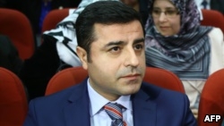Կալանքի տակ գտնվող քրդամետ Դեմիրթաշը Թուրքիայի նախագահի թեկնածու առաջադրվեց