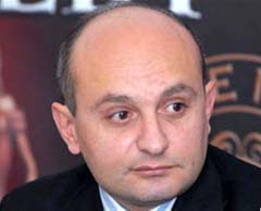«ԹԵ ՈՎ Է ԱՅԴ ՊԱՏՎԵՐՆ ԻՋԵՑՆՈՒՄ, ԻՐԱՎԱՊԱՀ ՄԱՐՄԻՆՆԵՐԻ ԲԱՑԱՀԱՅՏՄԱՆ ԽՆԴԻՐՆ Է» 