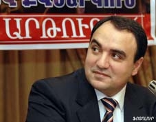 «Հավատարիմ ենք ժողովրդի ձայնին, վստահ` մեր որդեգրած գաղափարների մրցունակությանը»,- ասում է Ազգային անվտանգության խորհրդի քարտուղար, ՕԵԿ նախագահ ԱՐԹՈՒՐ ԲԱՂԴԱՍԱՐՅԱՆԸ