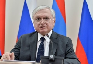 Նալբանդյանը հակադարձում է քառօրյա պատերազմի ընթացքում իր պասիվության քննադատությունը