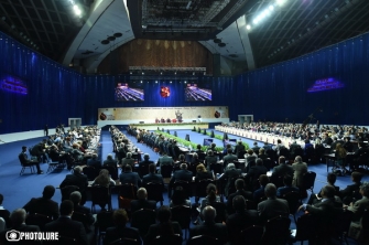 Ընթանում է երևանյան կոմյունիկեի քննարկումը