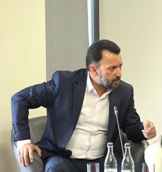 Այս ամենի մեղավորն ու պատասխանատուն Հանրապետության հրապարակում է նստած