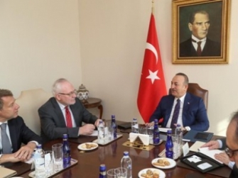 Խուսանավու՞մ է, թե՞ հեչ պետքն էլ չէ