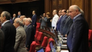 Ազգային ժողովը հարգեց Պոնտոսի հույների ցեղասպանության հիշատակը