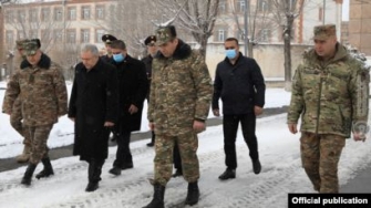 Հայաստանի պաշտպանության նախարարն այցելել է ԶՈւ հատուկ նշանակության զորամասերից մեկը