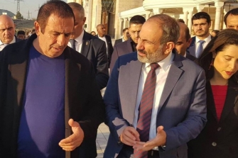 «Մե­ծերն» ու «փոք­րե­րը»