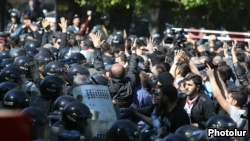 Տուժածներից որևէ մեկի կյանքին վտանգ չի սպառնում