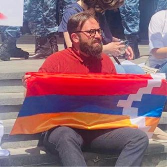 ՈՒշքի եկե՛ք ու մի՛ ատեք ձեր սեփական ազգակցին