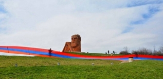 Ինչպես հեռացող մոլորակներ