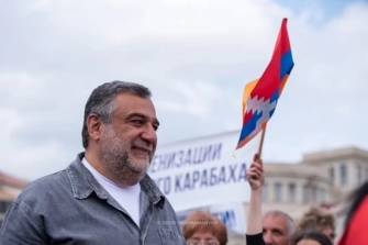Մարդը, ում մասին խոսում ես, գտնվում է քո թշնամու բանտում, չունի քեզ պատասխանելու հնարավորություն