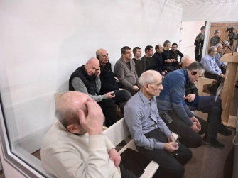 Դատում են մեզ բոլորիս