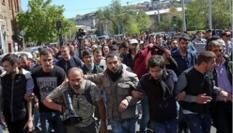 «Մեծարգոն»  ու առաջնորդները
